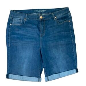 Avenue Denim Women Plus Size 18 Blue Cuffed Bermuda Jean Shorts Mid Wash Stretch